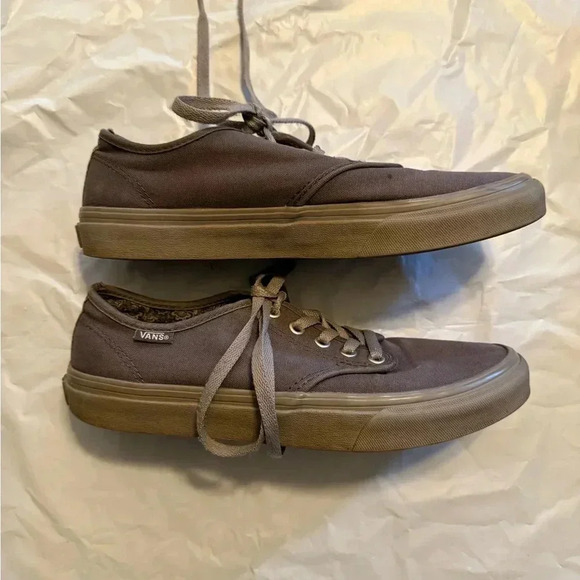 Vans Gray Low Top Size Women’s 9 - Picture 5 of 9